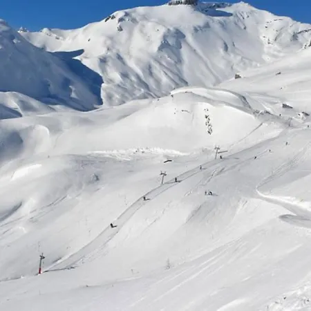 Renove Situe Dans Les Bains D'ovronnaz, Immeuble Les Sources Апартаменты